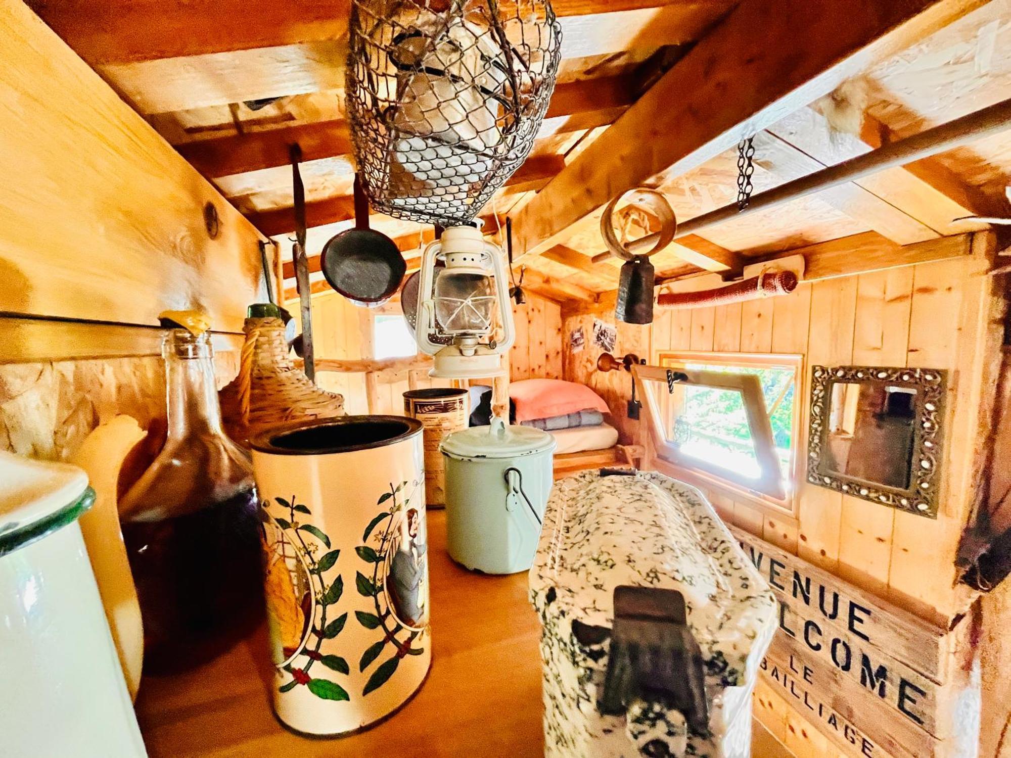 La Cabane Perchee Du Trappeur Ecrainville Экстерьер фото