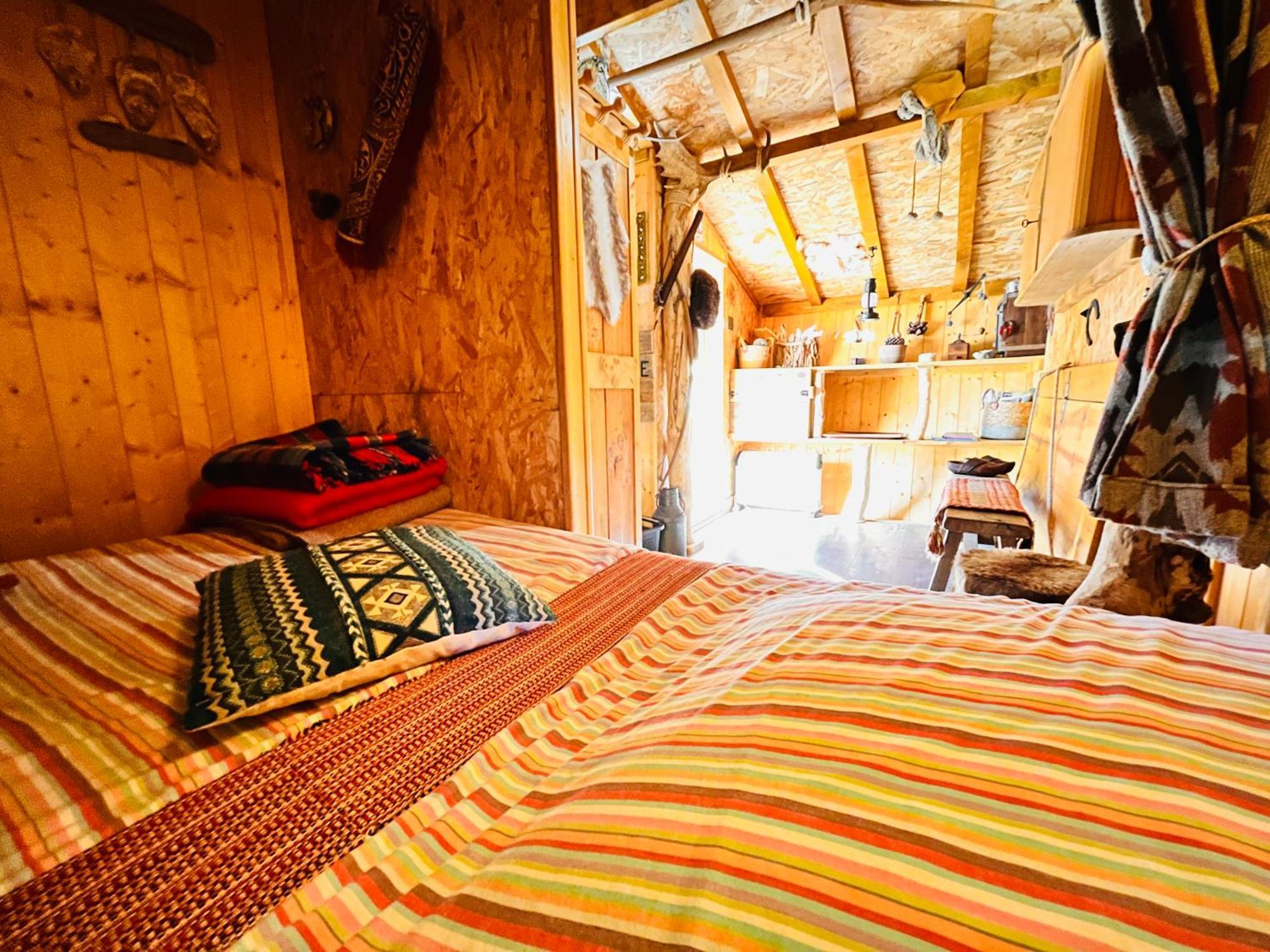 La Cabane Perchee Du Trappeur Ecrainville Экстерьер фото