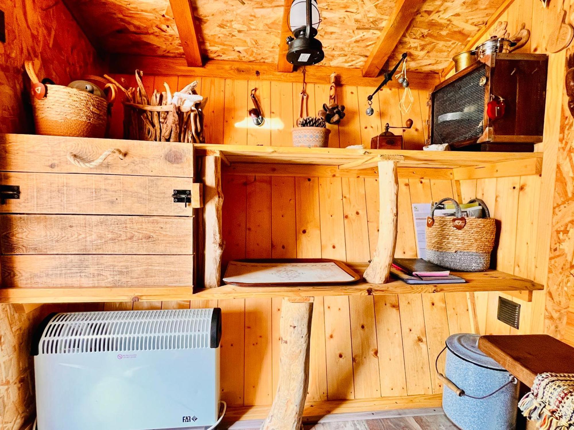 La Cabane Perchee Du Trappeur Ecrainville Экстерьер фото